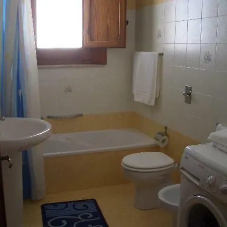 Casa Vacanze Helios 3 Via Bixio *